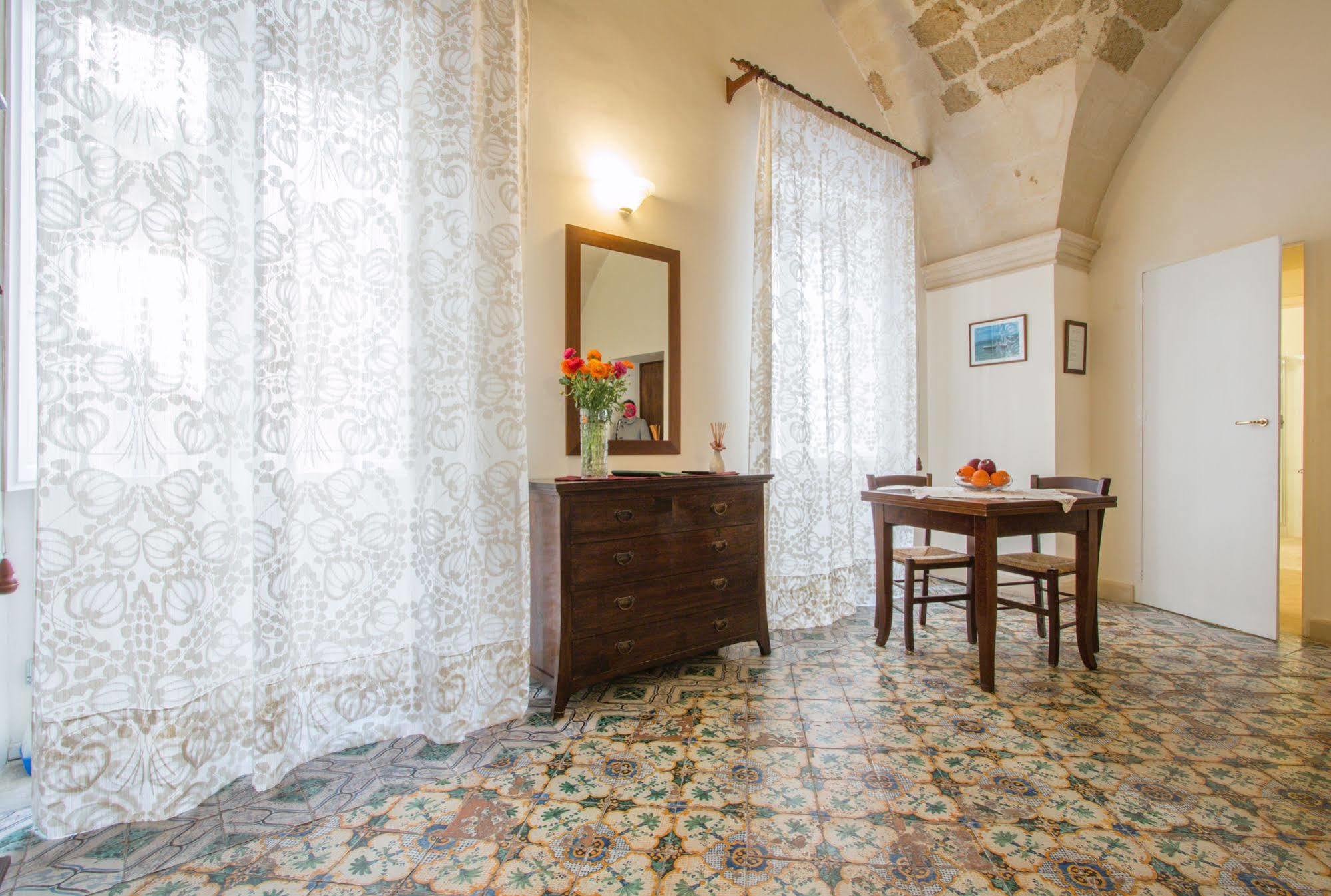 B&B Casa Li Santi Lecce Exterior photo