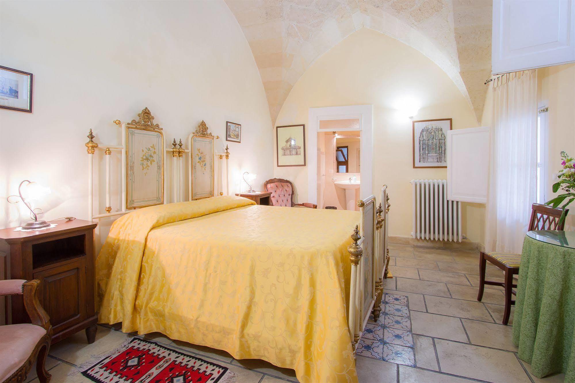 B&B Casa Li Santi Lecce Exterior photo